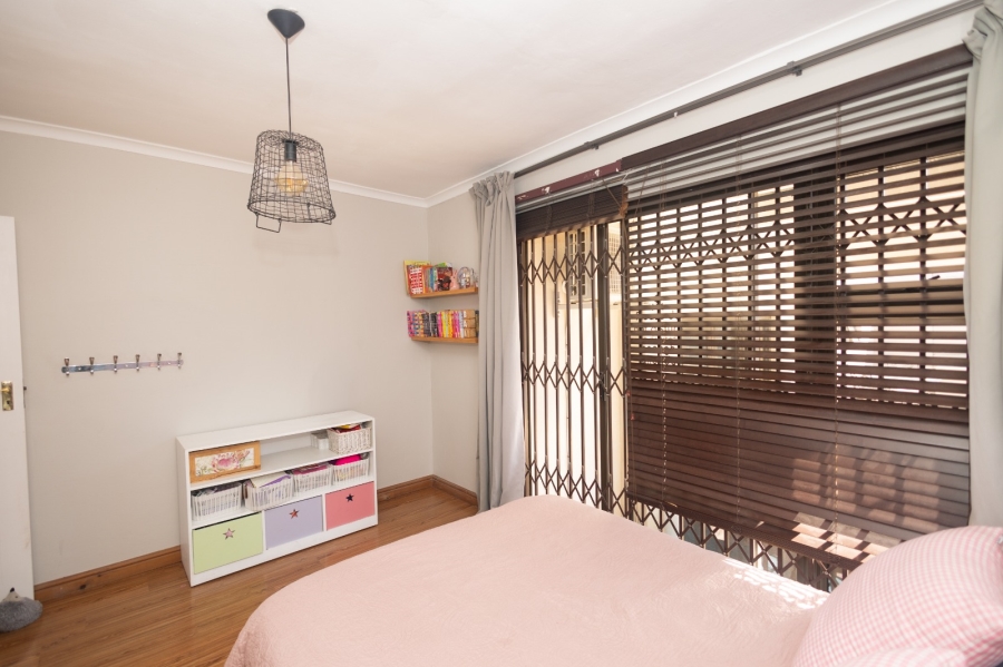 To Let 5 Bedroom Property for Rent in De Bron Western Cape